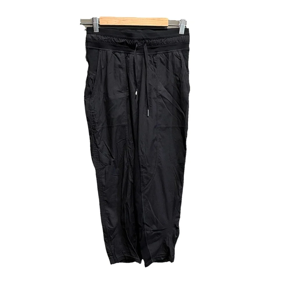 Lululemon Black Dance Studio Mid-Rise Crop‎ 25